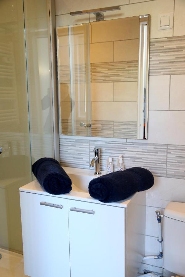 Pluton Appartement Saint-Quentin  Buitenkant foto