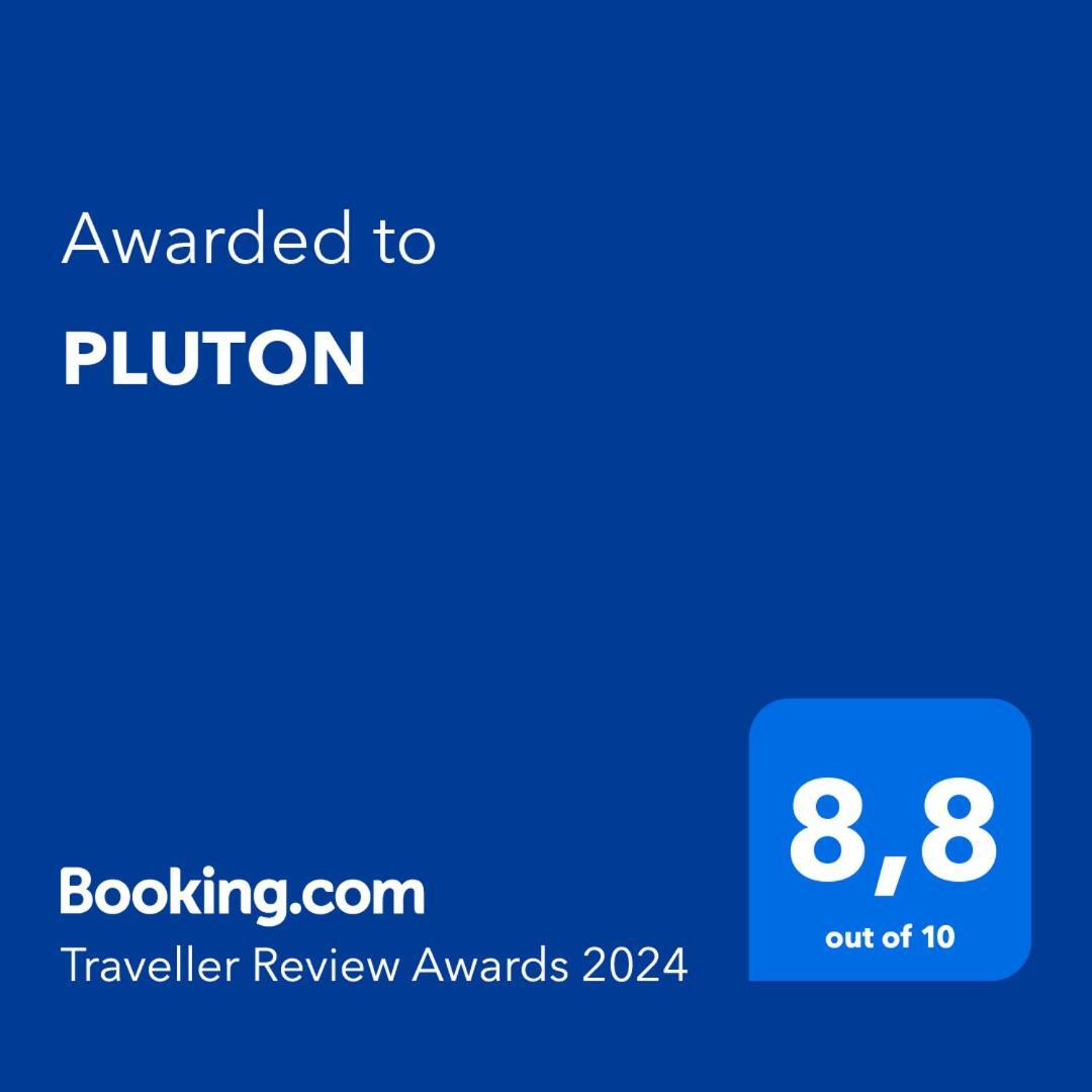 Pluton Appartement Saint-Quentin  Buitenkant foto